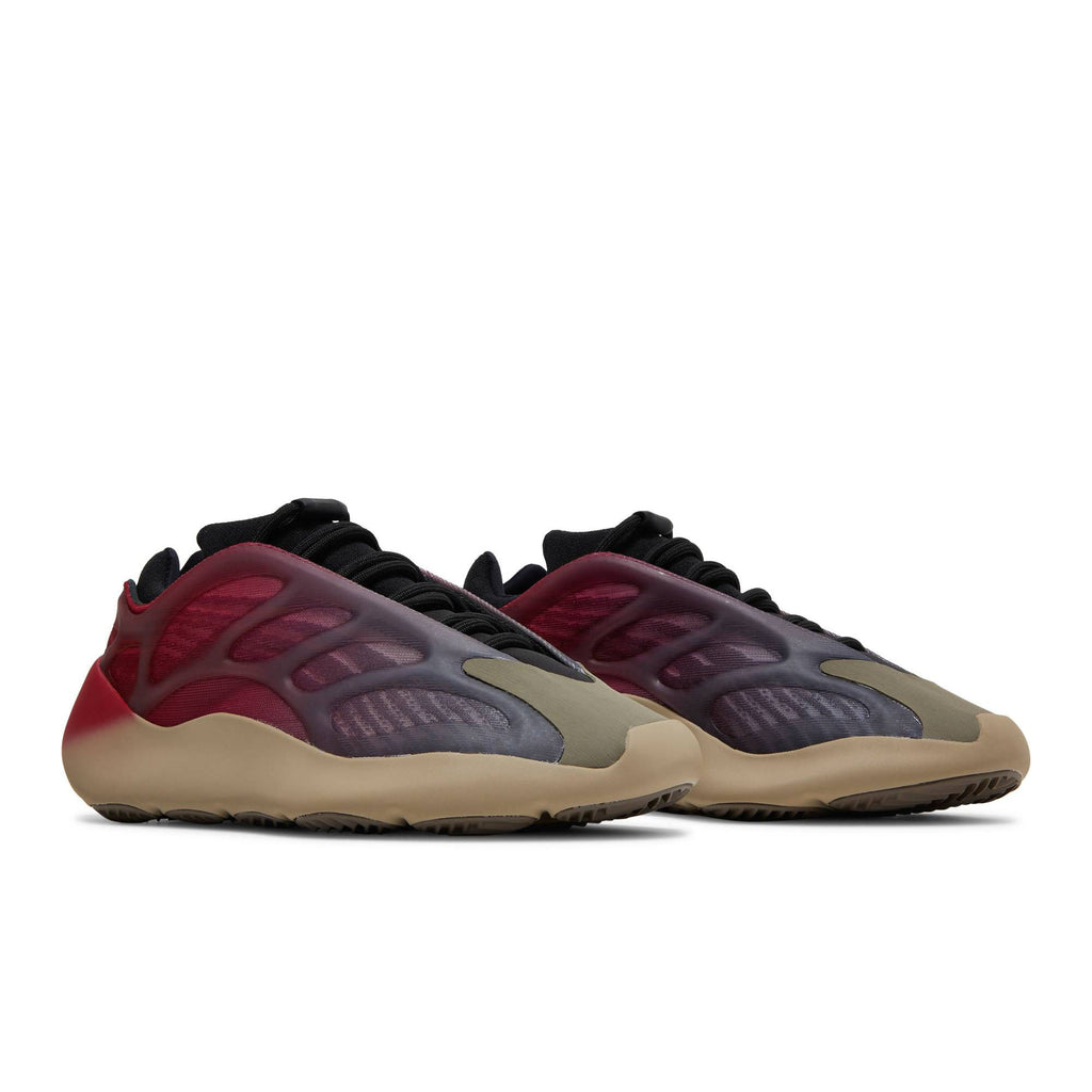 Yeezy 700 V3 'Fade Carbon' GW1814