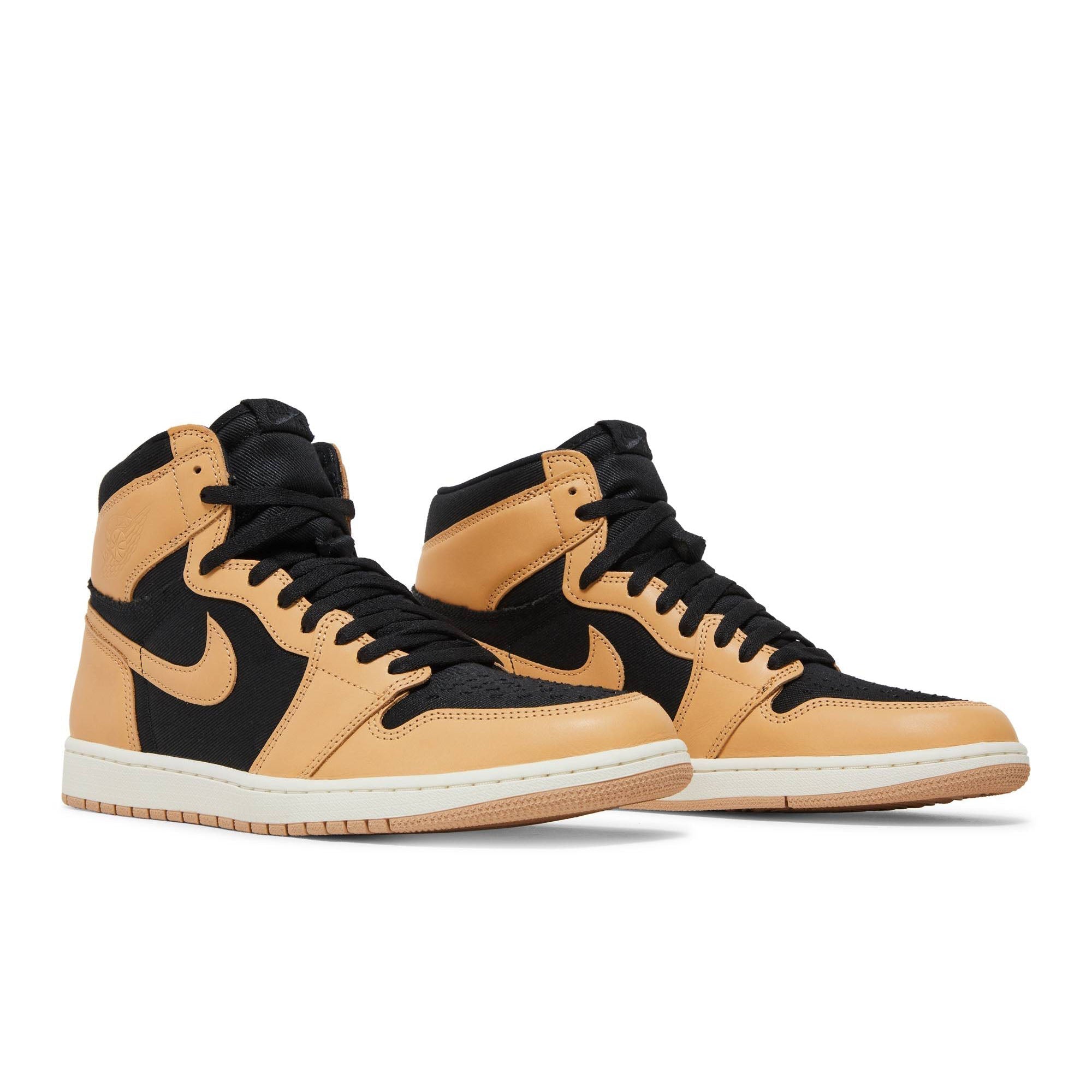 Air Jordan 1 Retro High OG 'Heirloom' 555088-202
