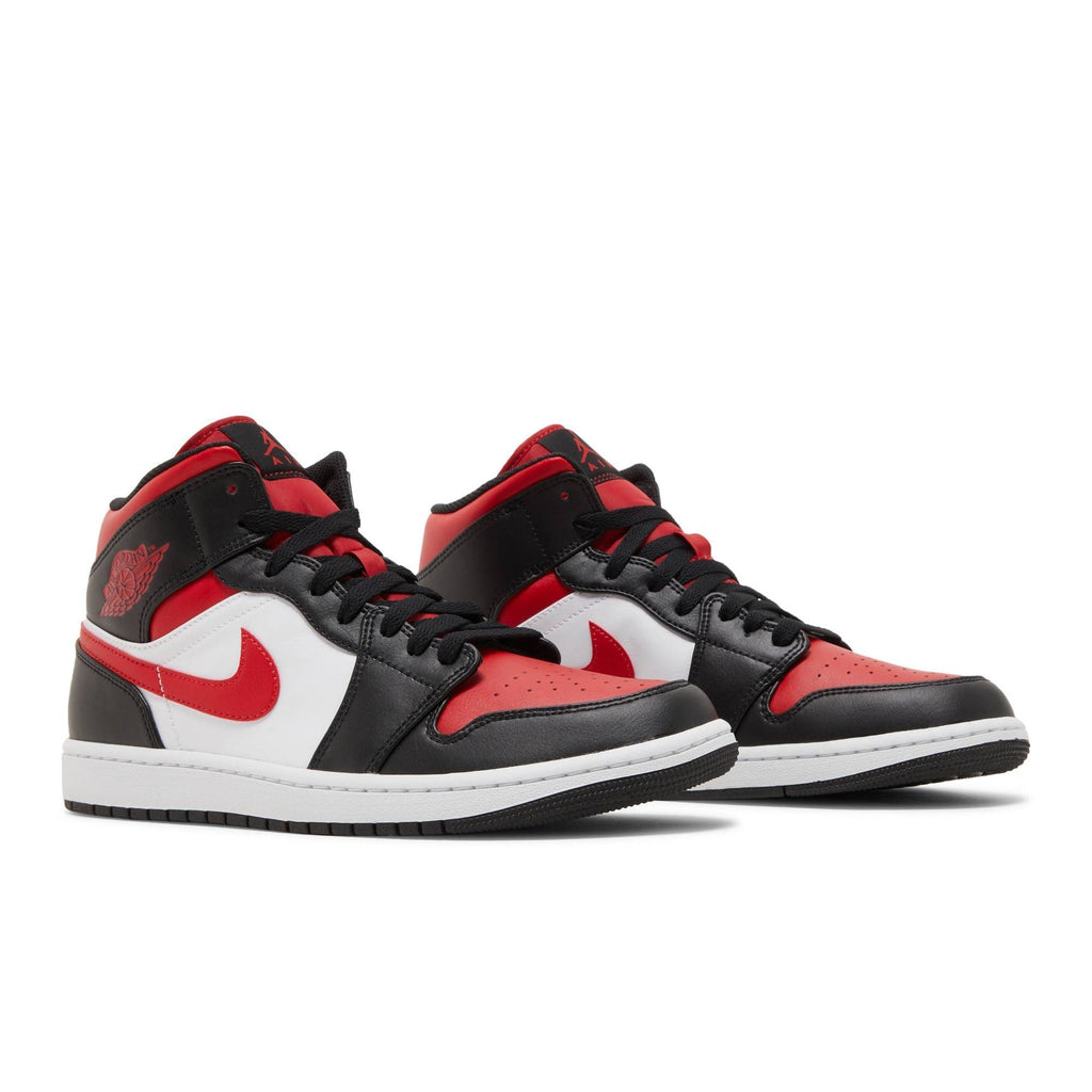 Air Jordan 1 Mid 'Bred Toe' 554724-079