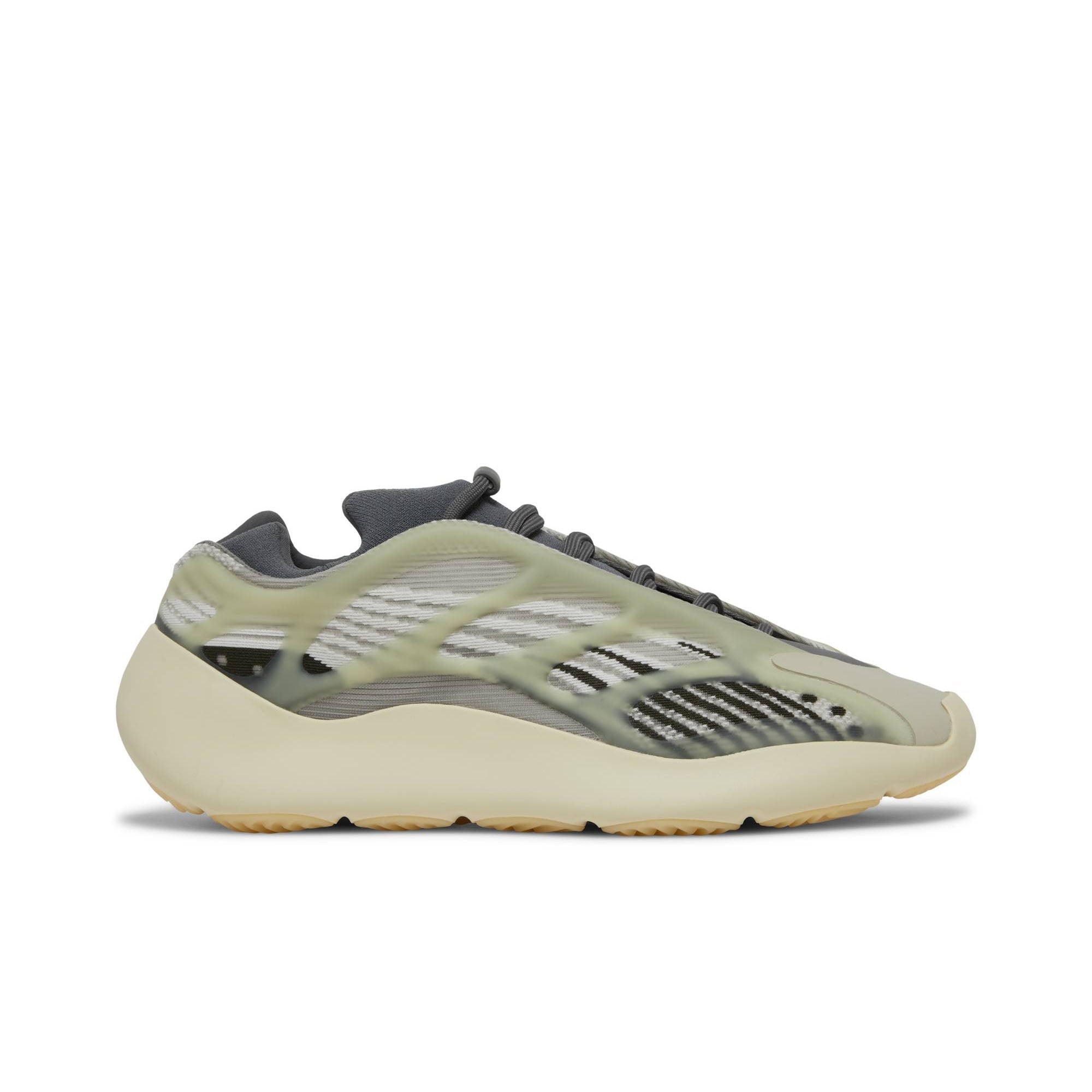 Yeezy 700 V3 'Fade Salt' ID1674