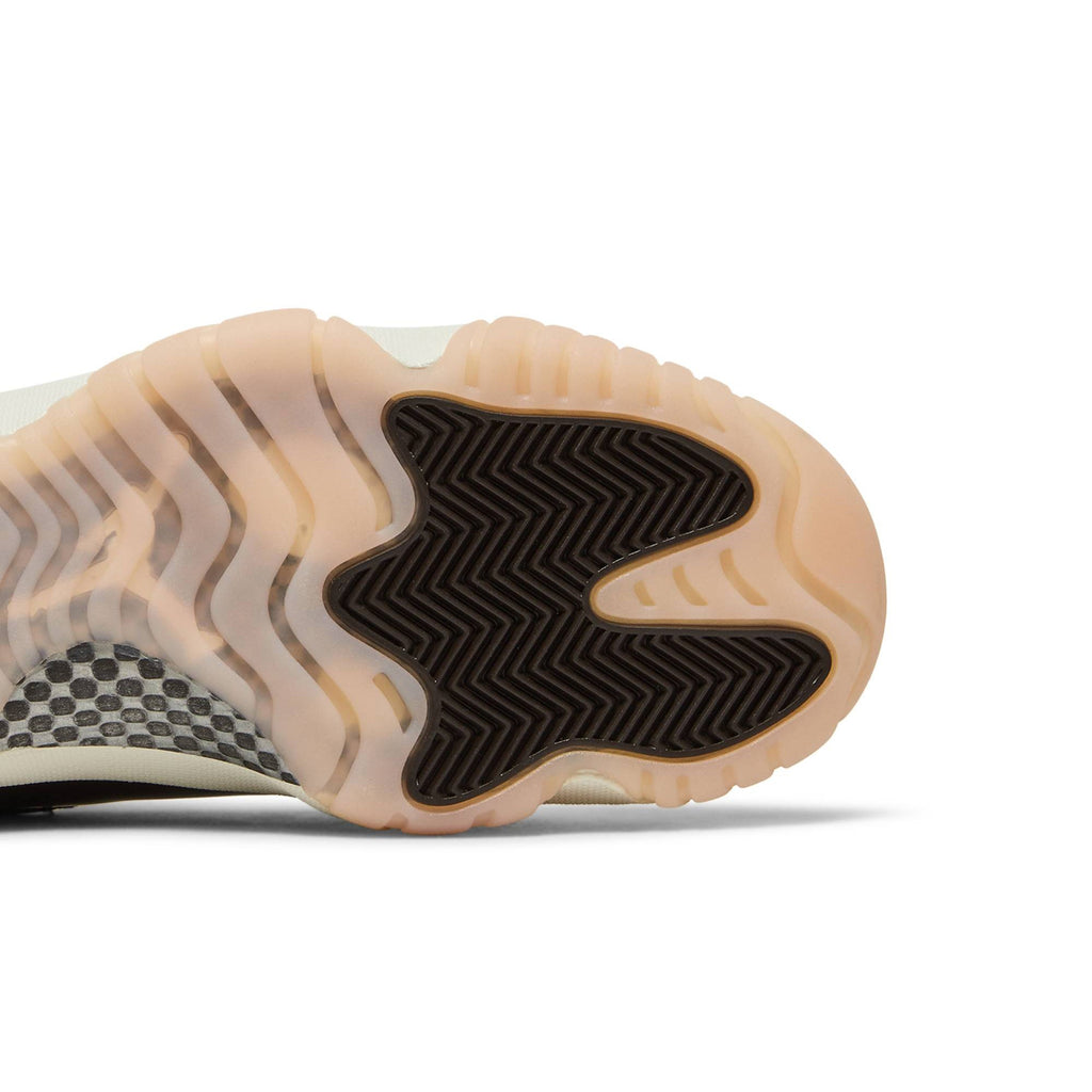Wmns Air Jordan 11 Retro 'Neapolitan' AR0715-101